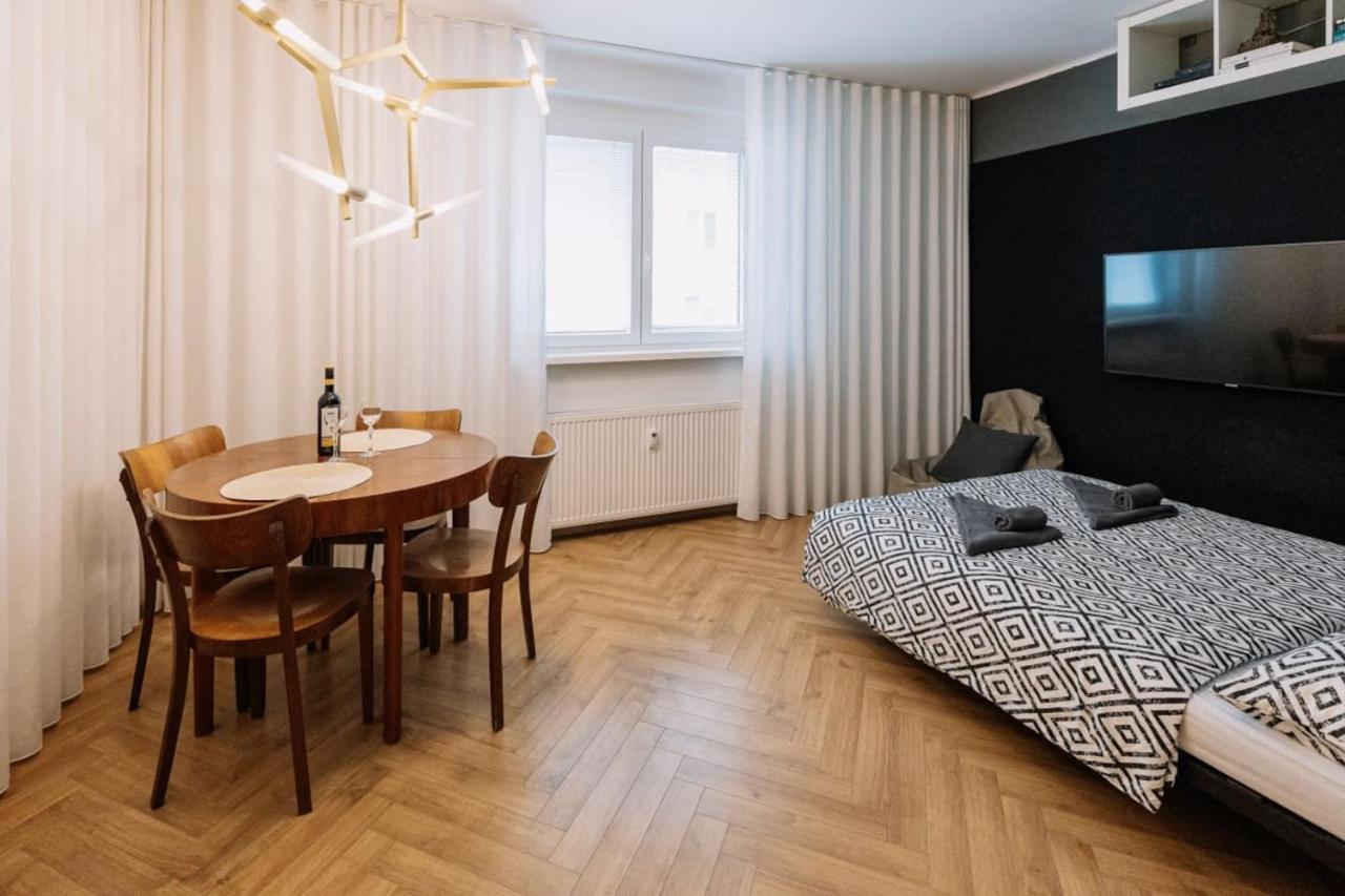 Stadiumside Studio Bratislava Exterior foto